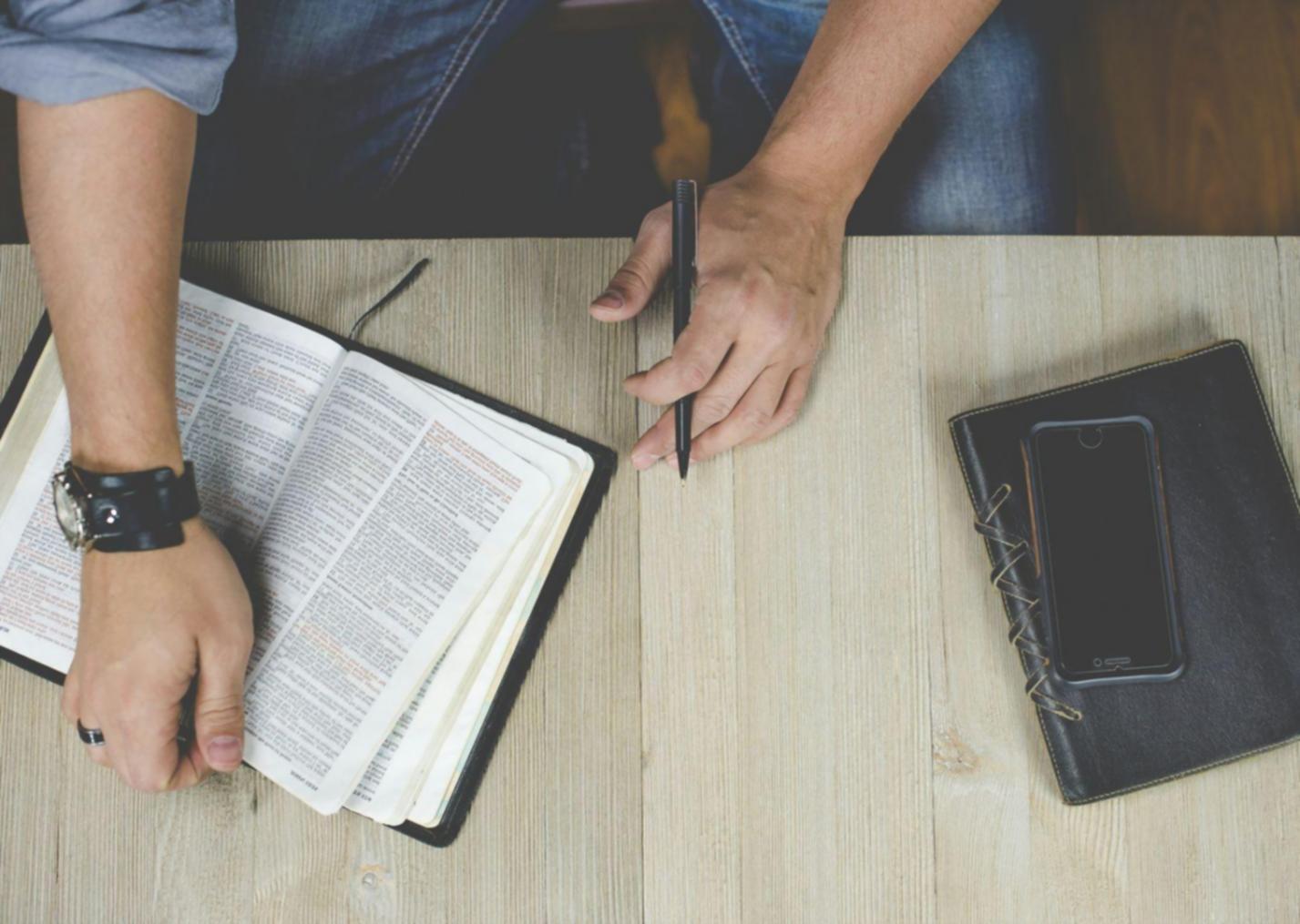 Espace de travail de l'équipe kynarilume à Dijon